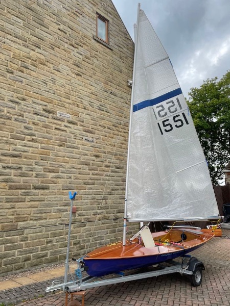 Boat & trailer 1551